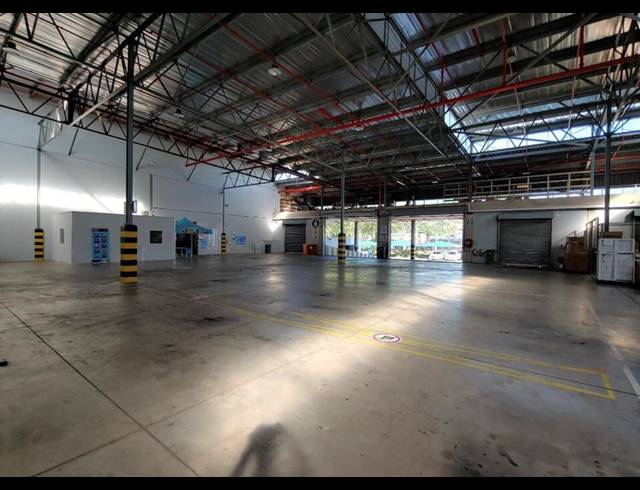 4,000M² WAREHOUSE TO LET IN RIVERHORSE VALLEY